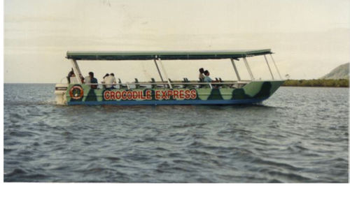 Bateau à passagers - English Engineering - hors-bord