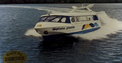 Bateau promenade - TRANSIT SHUTTLE - English Engineering - in-bord