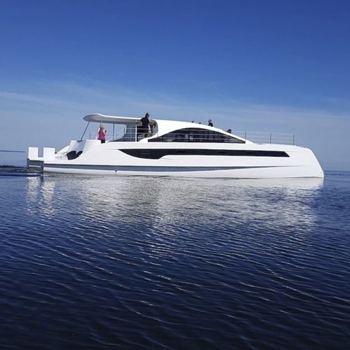 Motor-yacht catamaran - Class 6  - O-Yachts - de croisière / électrique / hybride