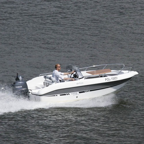 Coque open hors-bord - 475 - Galia Boats - à console latérale / max. 4 personnes / bain de soleil