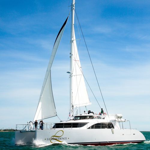 Sailing-yacht catamaran - LE PROVIDENCE II  - MARTINEZ CONSTRUCTIONS NAVALES - à fly / bout-dehors