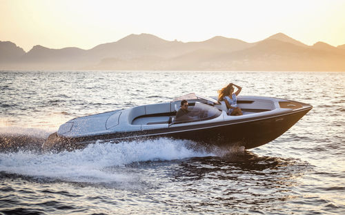Runabout in-bord - M 800 Spyder - Boote Marian GmbH - électrique / bow-rider / en bois