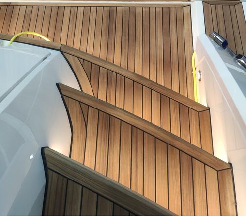 Revêtement de pont antidérapant - Baltic teak, UAB - en teck synthétique / aspect teck / latte de teck