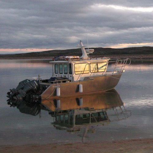 Bateau de surveillance - 27’ Hard Top - Stanley Aluminum Boats - hors-bord