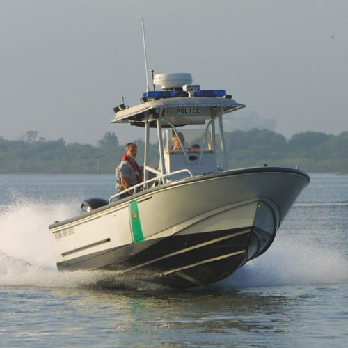 Bateau de surveillance - 250 JUSTICE - Brunswick Commercial and Government Products - hors-bord