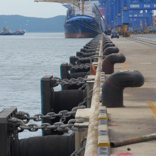 Défense pour port - YCL Series - YMI Corporation - pour terminal portuaire / de quai / cylindrique