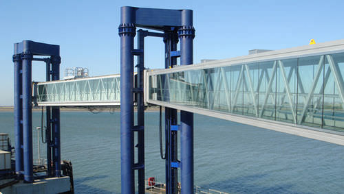 Passerelle d'embarquement pour ferry - THALASSA - ADELTE - pour terminal / motorisée / en acier
