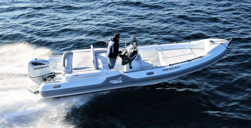 Bateau pneumatique hors-bord - MV 800 - MVMARINE SRL  - semi-rigide / open / à console latérale