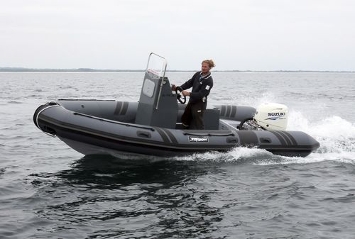 Bateau de support pour la plongée - AD-42	 - TarponPro - bateau de pêche professionnelle / hors-bord / bateau pneumatique semi-rigide