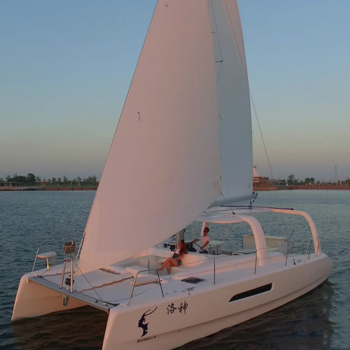 Catamaran - ROSELLA 36C - Fareast Boats - de croisière / bout-dehors