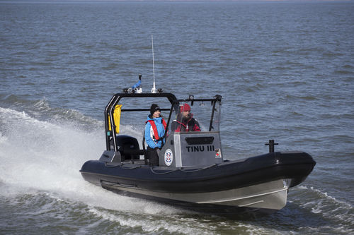 Bateau pneumatique hors-bord - A 6 - Alunaut OÜ - RIB / à console centrale / en aluminium