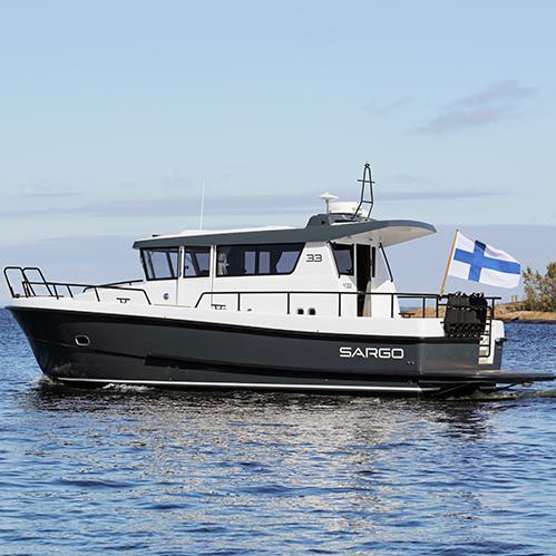 Vedette in-bord - 33 - SARGO BOATS / Sarins Batar Oy Ab - bimoteur / hard-top / offshore