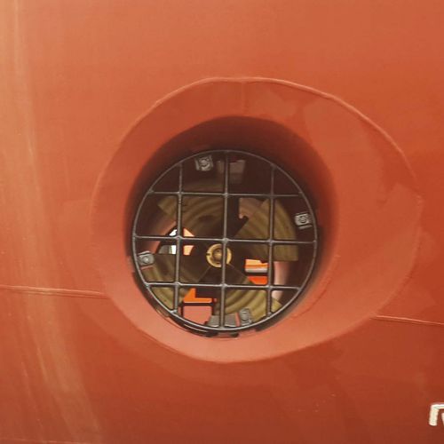 Propulseur d'étrave - BWT/E - YMV CRANE AND WINCH SYSTEMS - de poupe / à tunnel / pour bateau professionnel