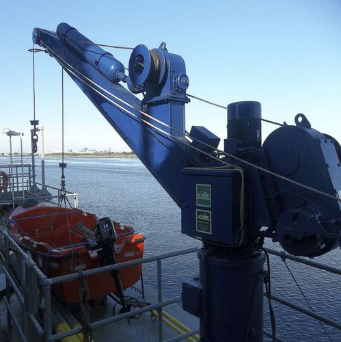 Bossoir pour navire - RBDC - YMV CRANE AND WINCH SYSTEMS - électrique et hydraulique / pivotant