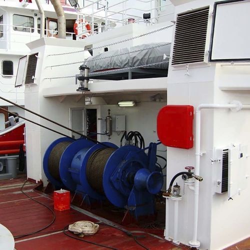 Treuil pour navire de pêche - YMV CRANE AND WINCH SYSTEMS - de chalut / à entraînement hydraulique / double tambour