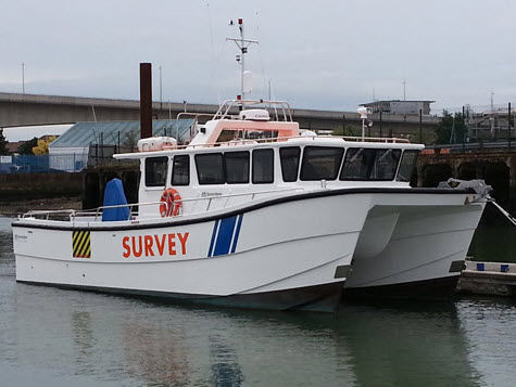 Bateau d'étude hydrographique - Echo Explorer - Catapult Catamarans Marine Projects Ltd - catamaran / in-bord