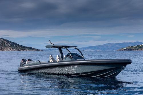 Bateau pneumatique RIB - 38NC - Skipper - hors-bord / bimoteur / carène à redan