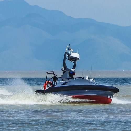 bateau de surveillance - OceanAlpha