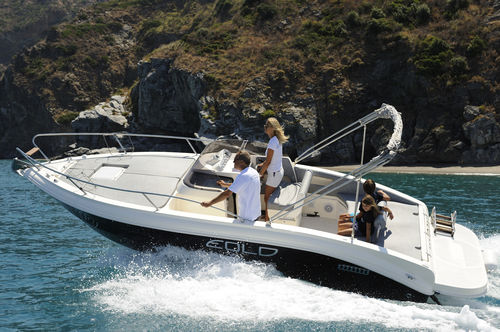 Cabin-cruiser hors-bord - 730 day - Eolo - open / à double console / max. 8 personnes