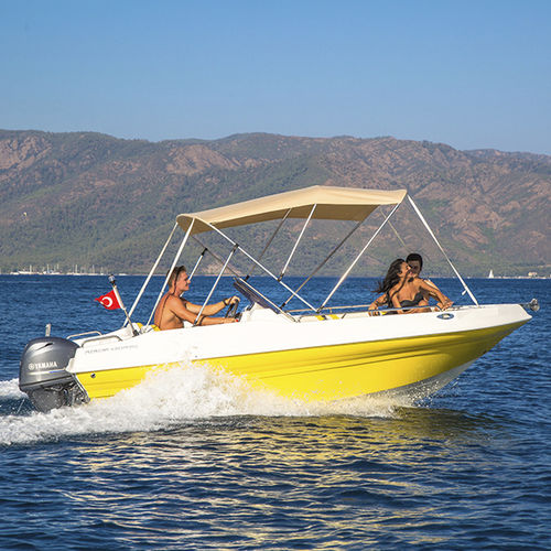 Coque open hors-bord - SKI 16 - MERCAN YACHTING - à console latérale / de ski nautique / rapide