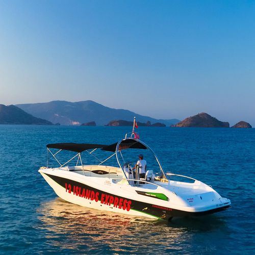 Bateau de parachute ascensionnel - 34 - MERCAN YACHTING - in-bord / en fibre de verre