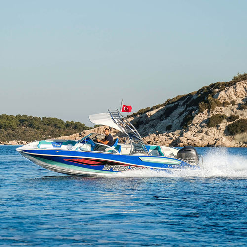 Runabout hors-bord - BUTTERFLY 24-OB - MERCAN YACHTING - à double console / bow-rider / open