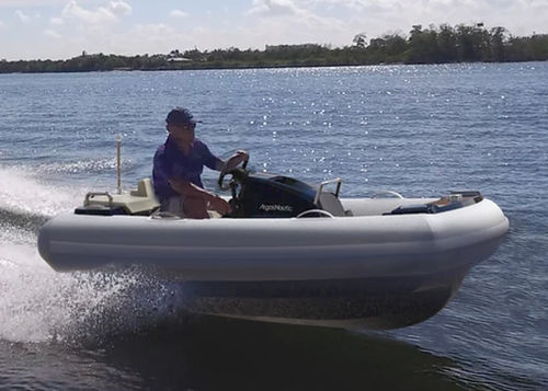 Bateau pneumatique in-bord - JET9.5 - Argos Nautic Manufacturing LLC - semi-rigide / open / à console centrale