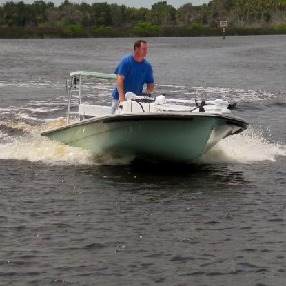 Flat boat hors-bord - Vengeance - Beavertail Skiffs - à console centrale / open / de pêche sportive