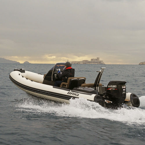 Bateau pneumatique hors-bord - EAGLE 6 - Brig U.S.A. LLC - semi-rigide / à console latérale / de sport