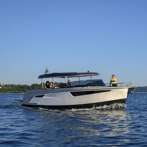 Coque open in-bord - 28  - ALFASTREET YACHTS - électrique / à console latérale / hard-top