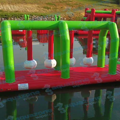 Parc aquatique - Punchy  - AQUAZONE parc aquatique - piste de course / pour base de loisirs / gonflable