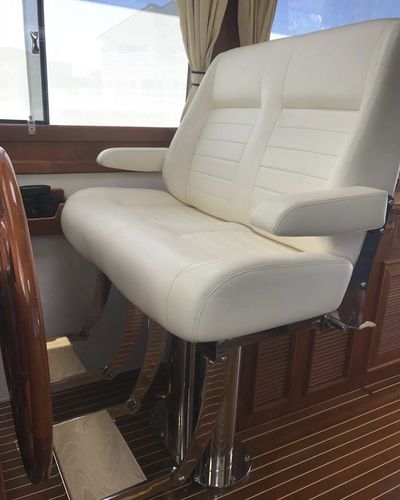 Siège pilote - DOUBLE HELM I - M Melfi Designs Pty Ltd - pour bateau / pour yacht / avec accoudoirs