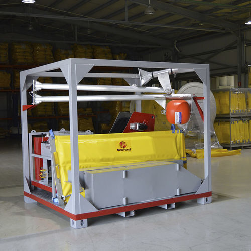 Écrémeur d'hydrocarbures avec bras écrémeur - ScorSweep 30 - New Naval Ltd.