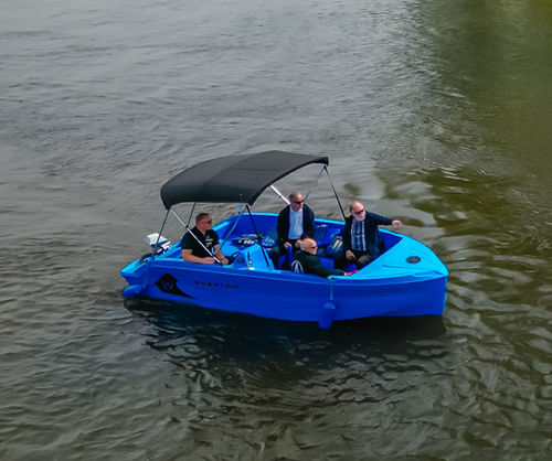 Barque hors-bord - PHANTOM - Vision Marine Technologies - électrique / open / à console latérale