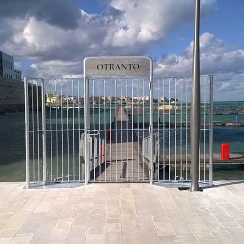 Portail pour ponton - PORTALE DI ACCESSO - Nuova Metalmeccanica srl - marine division