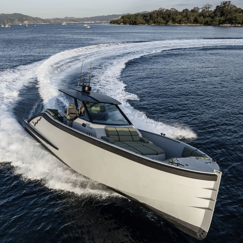 Vedette in-bord - 44 - Lekker Boats - bimoteur / open / à console centrale