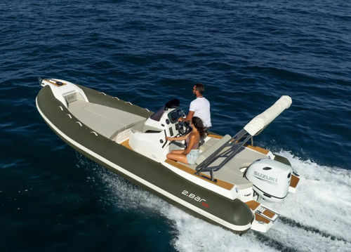 Bateau pneumatique hors-bord - 68 - 2 bar srls - semi-rigide / open / à console centrale