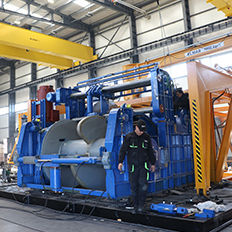 Treuil pour navire - DMT MARINE EQUIPMENT SA - pour manoeuvre d'ancre / à entraînement hydraulique / double tambour