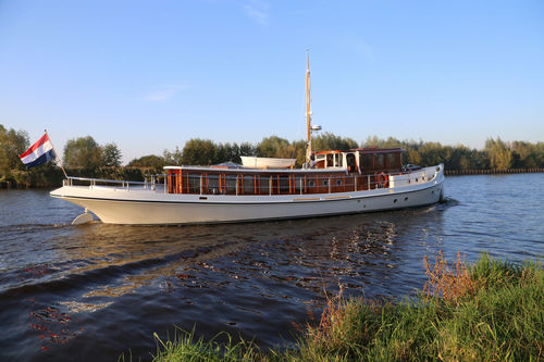 Motor-yacht de croisière - Trimm Design BV - traditionnel / avec timonerie / hybride