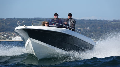 Day-cruiser hors-bord - 530 - Atlantic Marine - coque planante / open / de sport