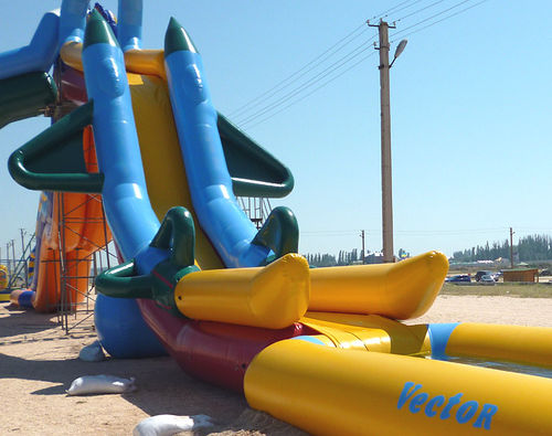 Jeu aquatique toboggan - Instant  - Vector Inflatables - pour base de loisirs / gonflable