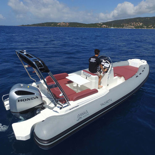 Bateau pneumatique hors-bord - FALCHETTU 700 - Fanale Marine - semi-rigide / à console centrale / open