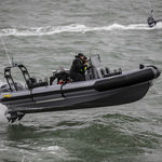 bateau de surveillance