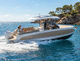 cabin-cruiser hors-bord / essence / bimoteur / coque planante