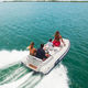 bateau pneumatique in-bord / semi-rigide / open / à console latérale