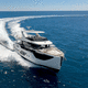 motor-yacht de croisière / à fly / in-bord / double IPS