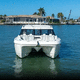 vedette catamaran / hors-bord / bimoteur / hard-top