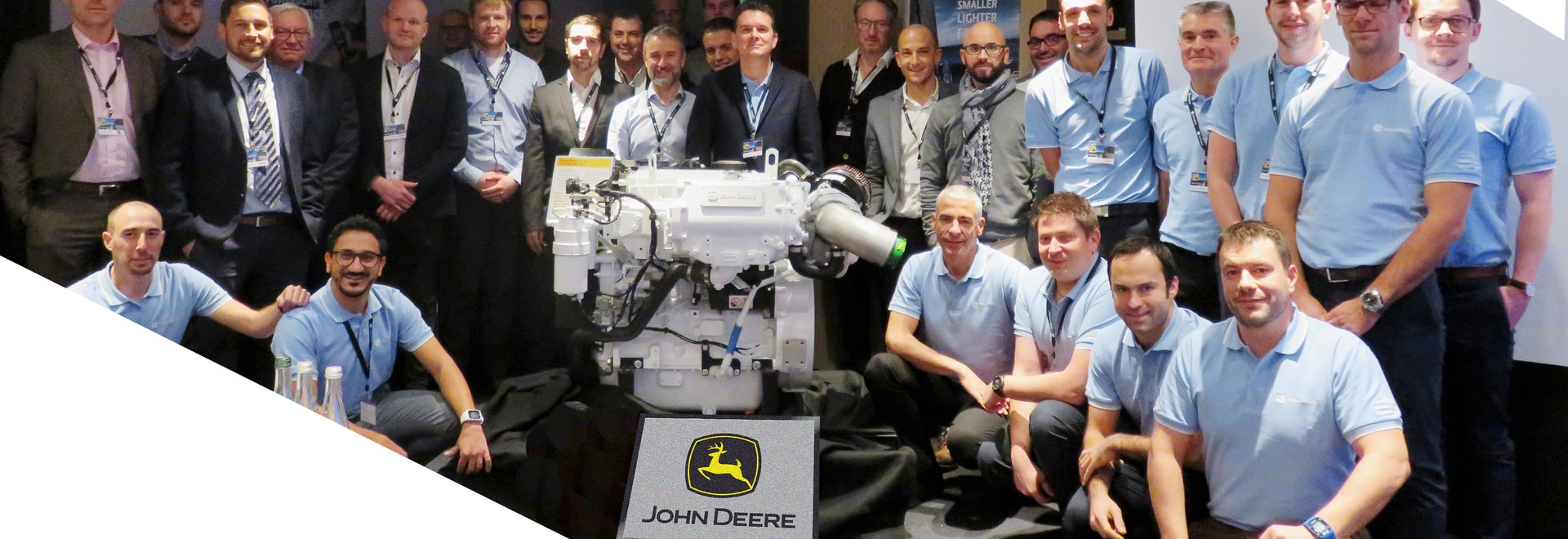 John Deere lance son nouveau moteur marin avec ses distributeurs