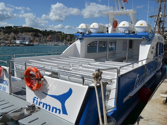 Mis à l’eau du nouveau navire à passagers de DRASSANES DALMAU.