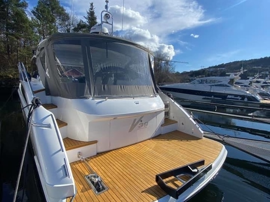 Base de données d'images de bateaux de clients ouverte aux clients